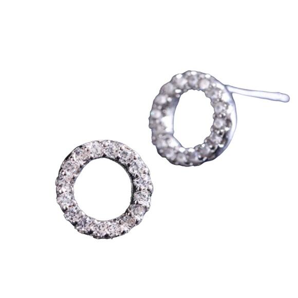 Tiny Chic 0.7 cm Sterling Silver CZ Studs – Dainty Geometric Sparkle - Picture 2 of 5